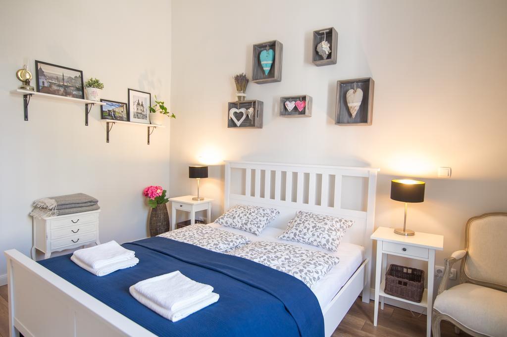 Brody Apartman Eger Ngoại thất bức ảnh